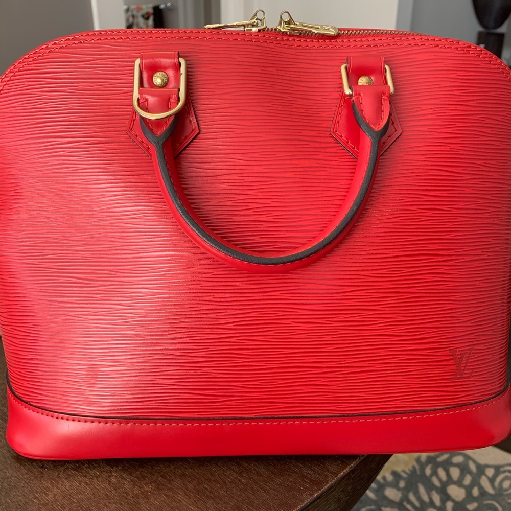 Louis Vuitton Epi Alma PM
